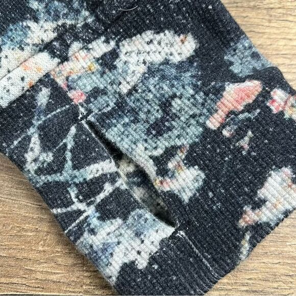 Lululemon Colorful Zip‎ Up Hoodie With Thumb Holes Size Small - Picture 5 of 7